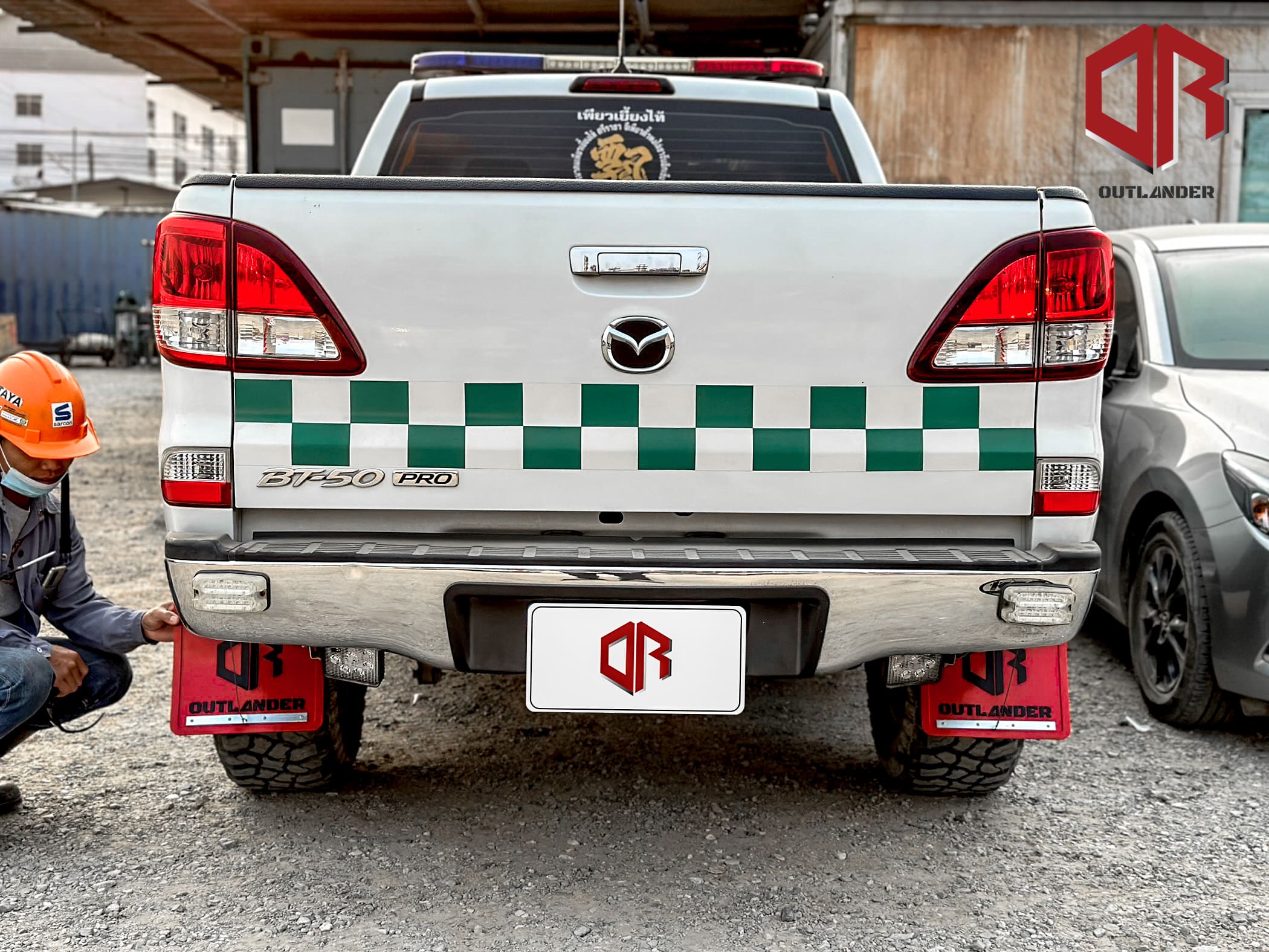 Bavettes OUTLANDER4x4 rouge – Image 5